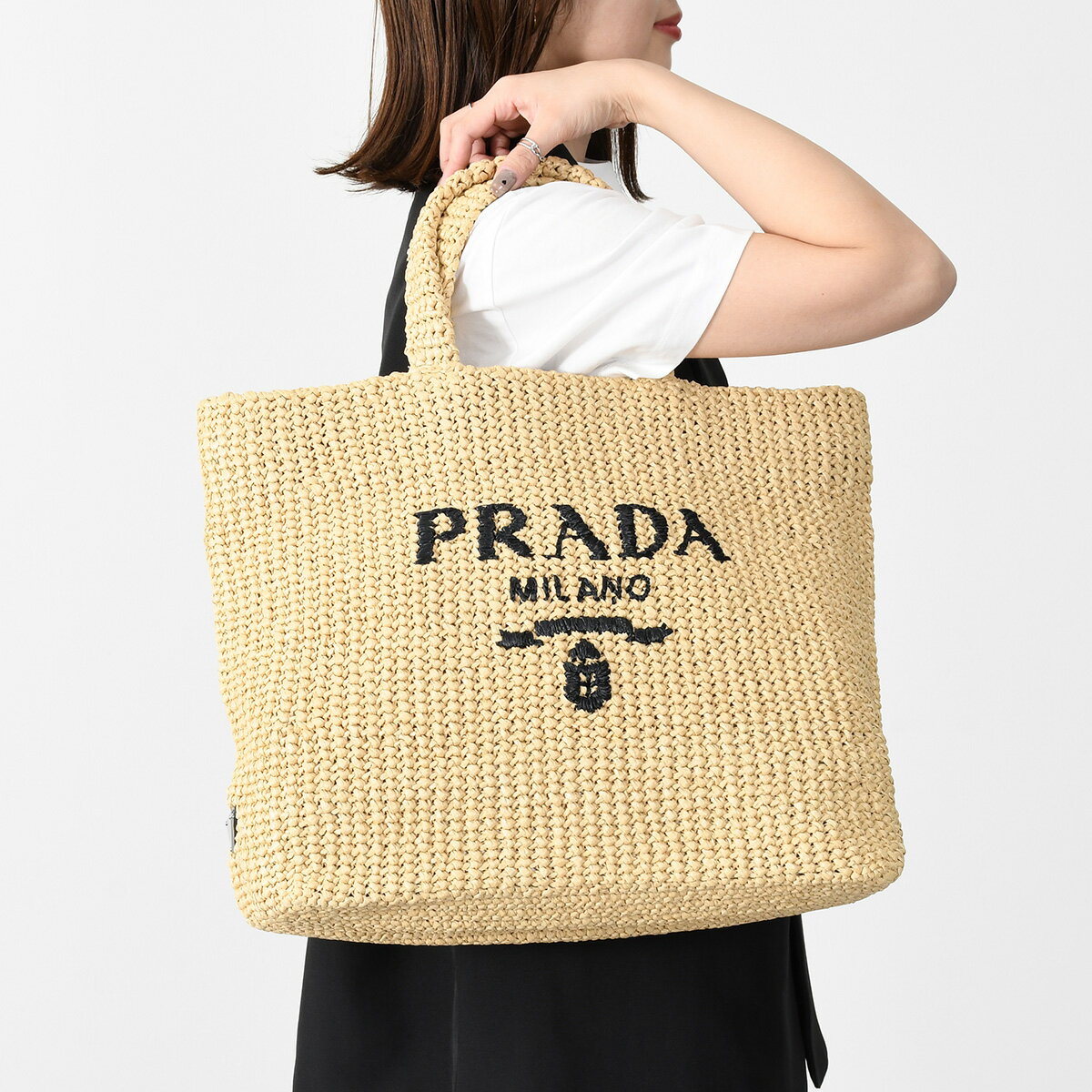 PRADA プラダ ラフィア トートバッグ BAG 鞄 かごバッグ バッグ 1BG392 2A2T シンプル 無地 ロゴ NATURALE ナチュラル ベージュ A4収納 レディース プレゼント ギフト オススメのサムネイル