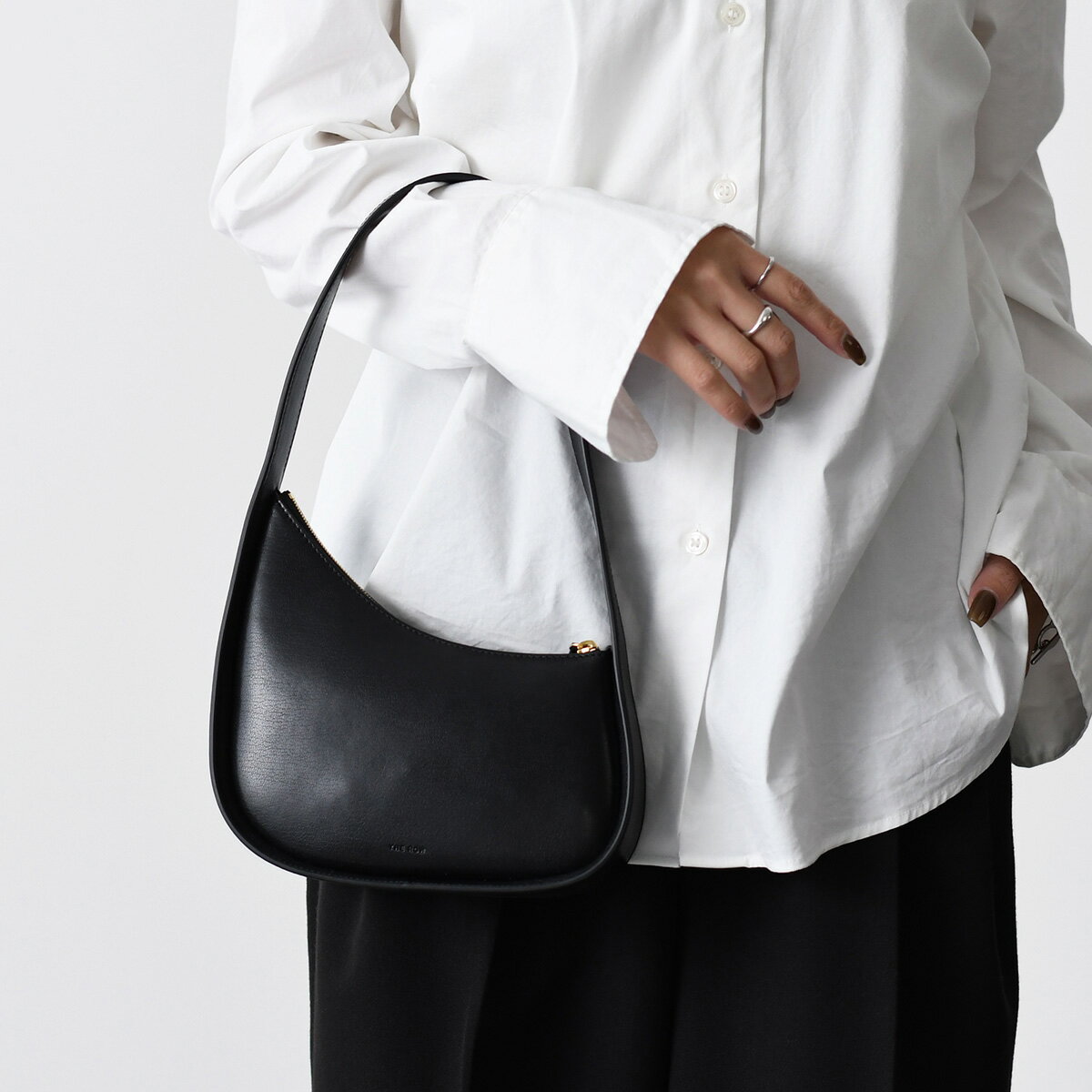 THE ROW ザ・ロウ バッグ ハンドバッグ ハーフムーン Half Moon スムースゴートスキンレザーバッグ W1249 L39 レディース ブラック レザー ファスナー オケージョンのサムネイル