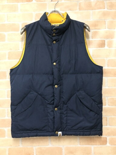 【中古】 A BATHING APE アベイシングエイプ ダウンベスト ネイビー L 111409647 【中古】 A BATHING APE アベイシングエイプ ダウンベスト ネイビー L 111409647
