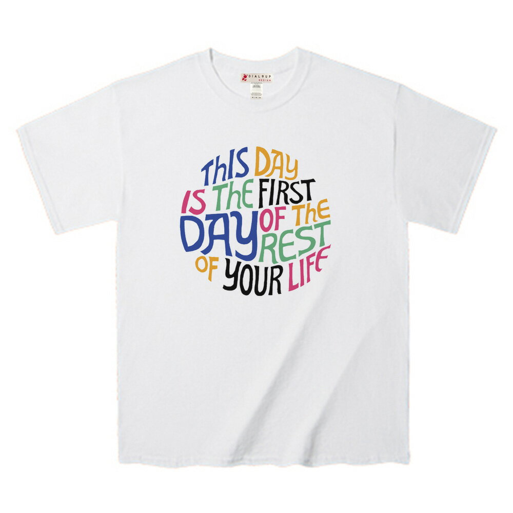 Rakuten - Tシャツ カラフルなタイポグラフィーと昇り行く朝日のイラストデザイン