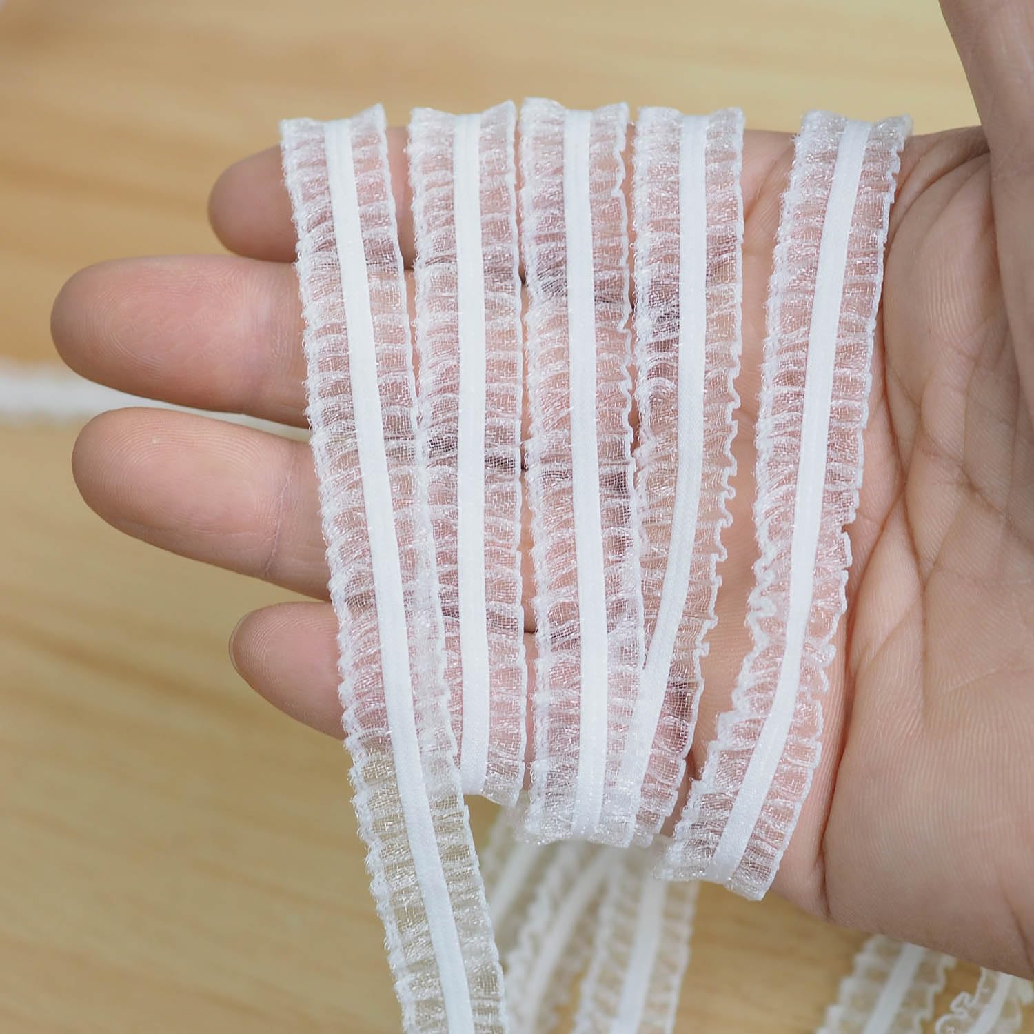 sempiterno 超細 弾力性のフリル レース リボン-極めて狭い幅1cm,DIY補助材料 誕生日 クリスマス ギフト 装飾材料 ミニ衣装飾り 縫製素材のに最適 (ホワイト, 長さ 10ヤード)