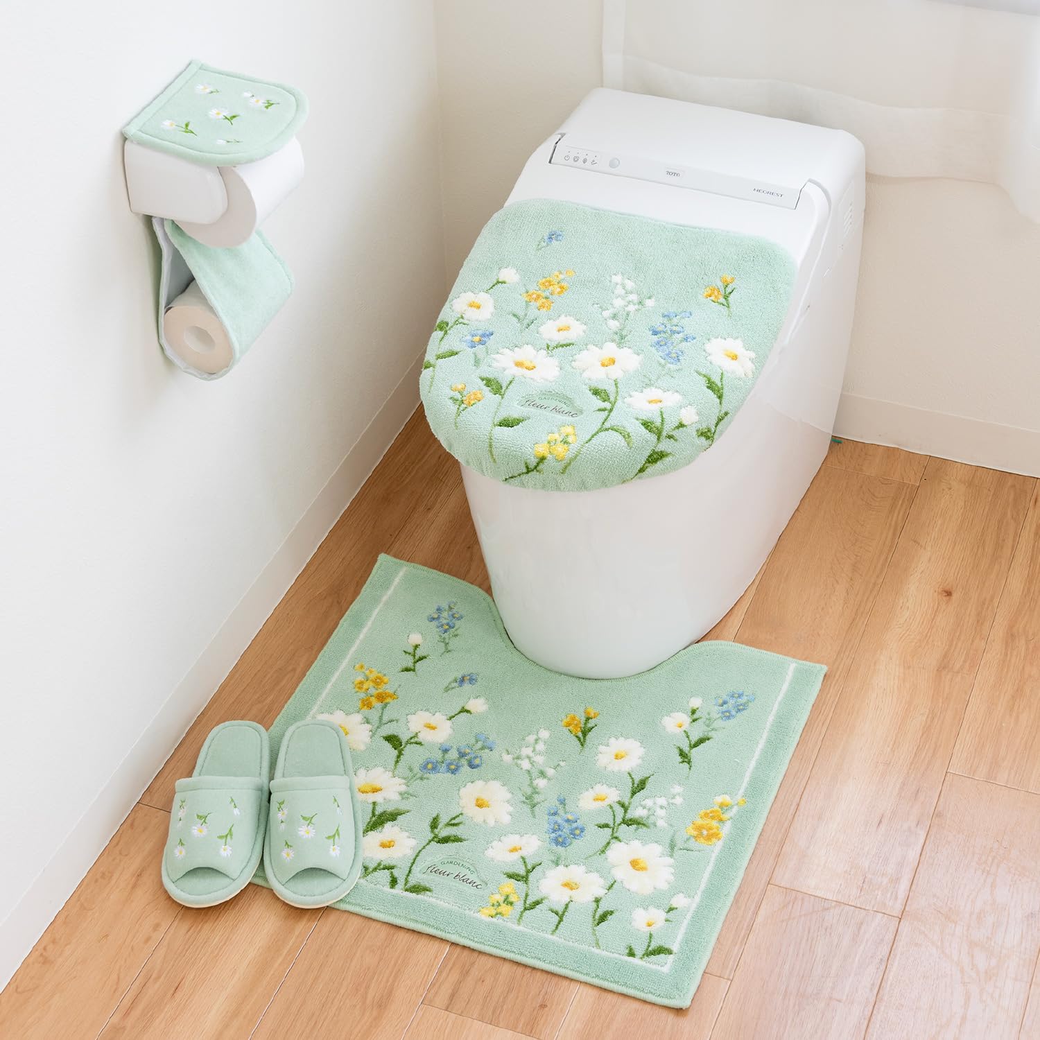 selectableの【送料無料】オカ(OKA) フルールブラン トイレシリーズ｜アングル2