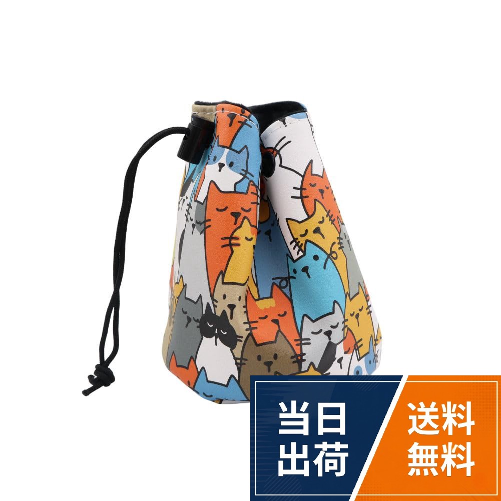 PU防水レザー素材: ゴルフ ボールポーチの外装はPUレザーで作られており、拭き取りが簡単です。内部のライニングは柔らかく、長期間の使用を保証し、耐摩耗性で軽量です。巾着式開閉：ゴルフ 小物入れは調節可能な伸縮性のある巾着が付いており、広々としていて、巾着式開閉がスムーズなので、ファスナーを開けるのが簡単で、ゴルフボールを入れたり出したりするのにとても便利です。便利な取り外し：ゴルフボールケースの巾着は、ゴルフのプレー中や練習中に紐を緩めてゴルフボールを素早く取り外すことができます。ゴルフボールポーチは、ゴルフクラブバッグ、バックパック、バッグに掛けることができ、小さくて便利で、持ち運びが簡単です。カートゥーン柄：ゴルフ ボールケースのキュートな子猫のプリントはユニークでわかりやすく、あなたのギアにキュートなタッチを加えます。大容量：ゴルフ ポーチ底の直径は約14cm、高さは15cm、ボールポーチゴルフはゴルフボールを18-20個収納できますHELLO NRC 巾着型 ゴルフボールケース ゴルフボールポーチ テニスボール 収納バッグ かわいい 猫柄 防水 PU レザー 18～20個収納 / グラフィティキャット / 14 x 15 cm