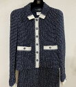 Bフライデー最大4万円クーポン発行中!中古 シャネル クラシックスーツ CHANELボタンいっぱい紺白 スーツ 1998年クルーズの名作