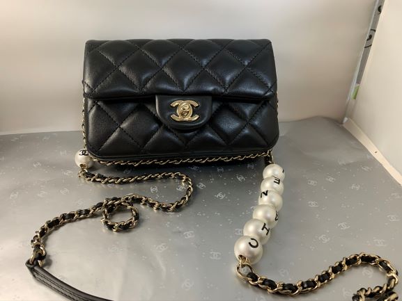 入手困難【国内完売】【海外から到着！】CHANEL フラップ バッグ コスチュームパール【20P】【SELECTHOUSE☆セレクトハウス】バッグ ショルダーバッグ