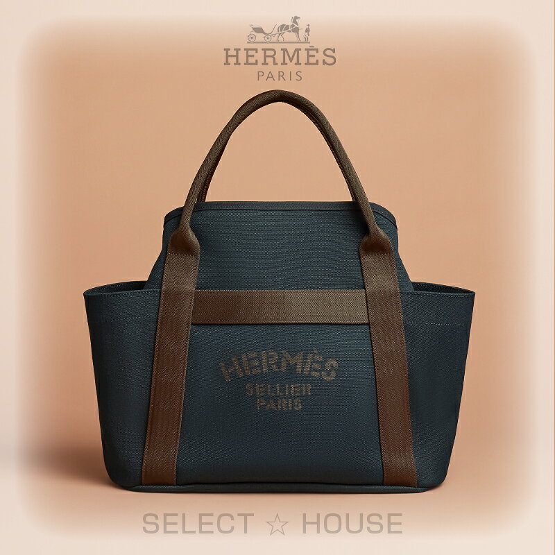 HERMES（エルメス）グルーミングバッグ 当店で取り扱っている商品は正規取扱店から買付する100%正規品です。 商品コメント 【ブランド】 1837年に馬具職人「ティエリ・エルメス」がパリで馬具工房として創業したHERMES(エルメス)。 厳選された素材をもちい技術力の高い職人の手によって作り出され、他の追随を許さない最高級品質を保っています。 その品質の高さは貴族御用達のブランドになっている事からもうかがえます。 エルメスのアイテムはエレガントなデザインを保ちつつ機能的であることも大きな特徴です。 【アイテム】 「Hermès Sellier Paris」のスクリーンプリントが施されたグルーミングバッグ。耐久性のある撥水加工キャンバスを使用した機能的なバッグです。取り外し可能なショルダーストラップが付いているので手持ち、肩掛け両方のスタイルで使用できます。インナーは取り外し可能で洗濯機で洗えます。 カラー Bleu Navy / Feu サイズ 長さ48cm×幅27cm×高さ35cm 素材 ・バッグ：ポリアミド62%、コットン26%、ポリウレタン12% ・ストラップ：ポリアミド100% ・カバー：バレニアカーフスキン ・メタリック仕上げパラジウム 仕様 ・取り外し可能で洗濯機で洗えるインナーカバー ・外側ポケット3つ ・内側ポケット3つ（うちファスナー付きポケット1つ） ・手持ちまたは肩掛け用の取り外し可能なショルダーストラップ ・サドルステッチ ・「Hermès Sellier Paris」のスクリーンプリント ・フランス製 状態 海外正規店直接買い付け品（新品） 付属品 BOX・リボン 詳細 ■H068312CKAB ※画像には当店の画像とわかるように「SELECT HOUSE」とブランドロゴの透かし文字が入っています。 ※当店ではブランド正規店より直接商品をお取り寄せしております。 ※代金引換、銀行振込不可。※クレジットカードオンリー。※御注文後のキャンセル不可 ※在庫変動がはげしいため、購入前の在庫確認は行っておりません。※ご注文から在庫確認まで2〜5日程かかります。※掲載中の現行モデルのみ ○在庫切れの場合は、キャンセルとなります。○海外直営店からの取り寄せの為、返品・交換はお受けできません。 ○注文後のキャンセルはお受けできません。○御購入の前によくご検討くださいませ。 ○ご注文が入ってからの買付になります。○海外直営店からの取り寄せ後、当社から国内発送します。 ○最大のネットワークと努力で買付いたしますが、すでに完売の場合はキャンセル・返金となります。 お届けまで15日から25日程度かかります。　 　 　 　 　 　 　 ※画像には当店の画像とわかるように「SELECT HOUSE」とブランドロゴの透かし文字が入っています。　 　 　