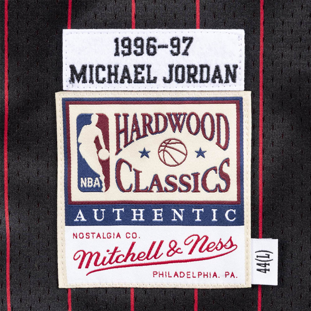 NBA �ޥ����롦���硼���� ���������֥륺 ��˥ե�����/���㡼�� 1996-1997 ��������ƥ��å� ���� �ߥå�������ͥ�/Mitchell & Ness2203MN�ý�