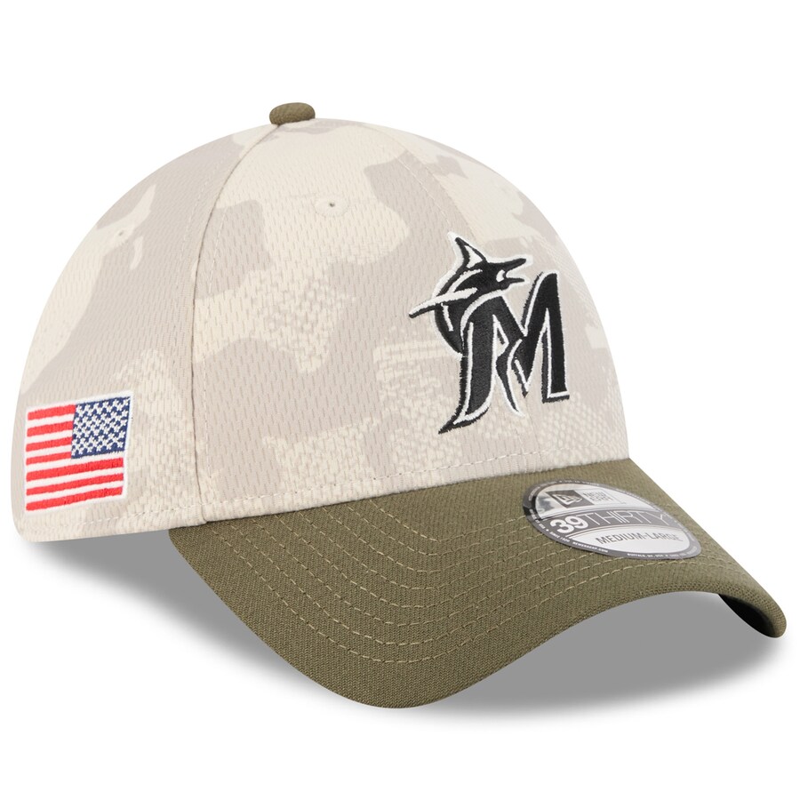 MLB マーリンズ キャップ 【海外モデル】アームドフォーシズデー2025 39THIRTY Flex ニューエラ/New Era ベージュ