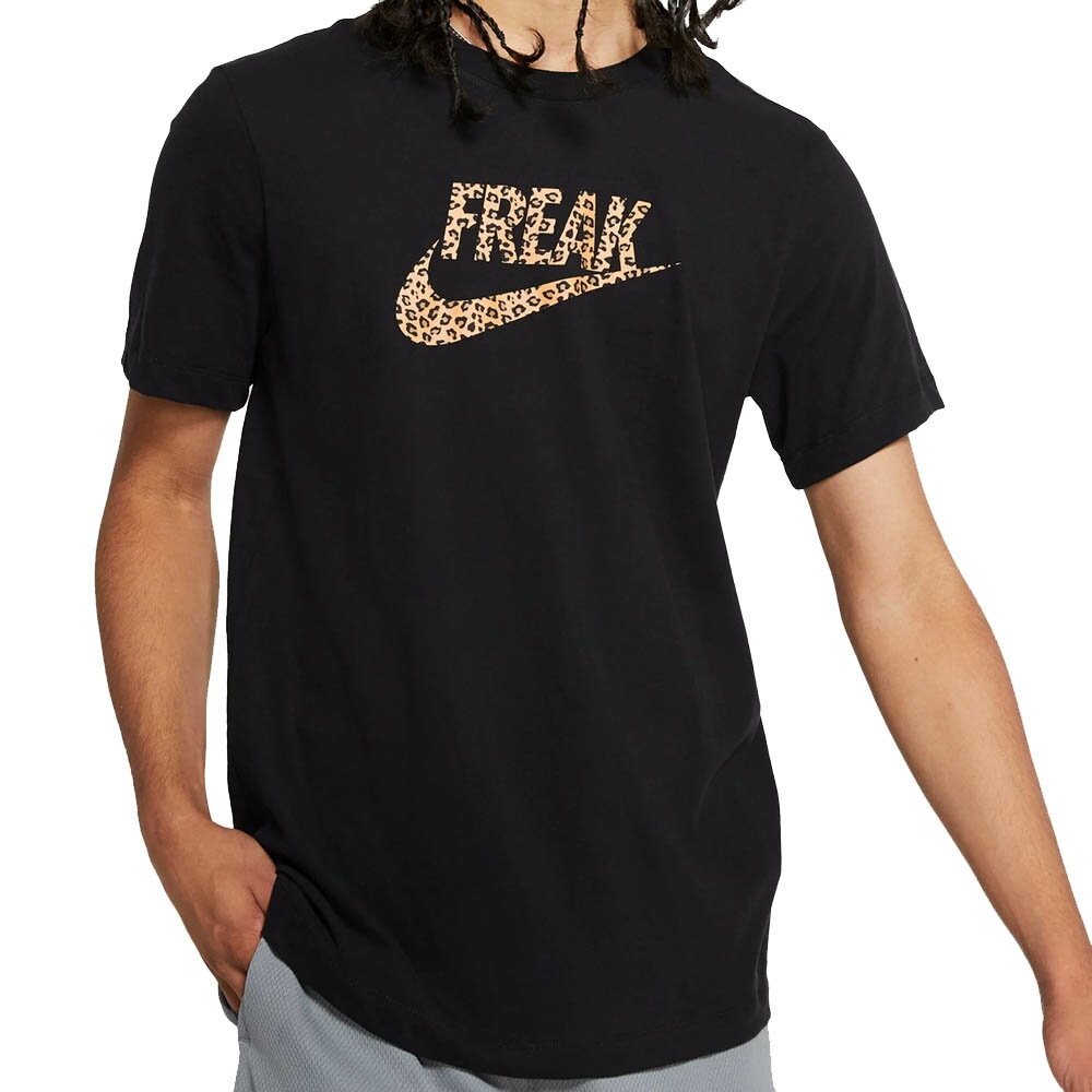 Nike Greak Freak ヤニス・アデトクンボ Tシャツ カミング トゥ アメリカ フリーク ブラック CD0941-010