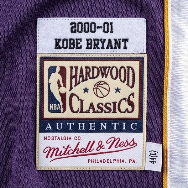 【ピックアップ】NBA コービー・ブライアント レイカーズ ユニフォーム オーセンティック 2000-01 NBAファイナル Mitchell & Ness パープル