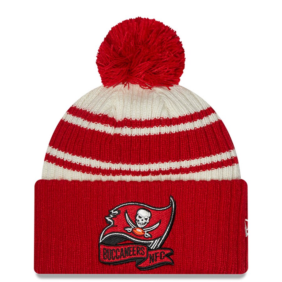 NFL バッカニアーズ ニットキャップ 2022 サイドライン Sideline Sport Cuffed Pom Knit Hat ニューエラ/New Era クリーム レッド