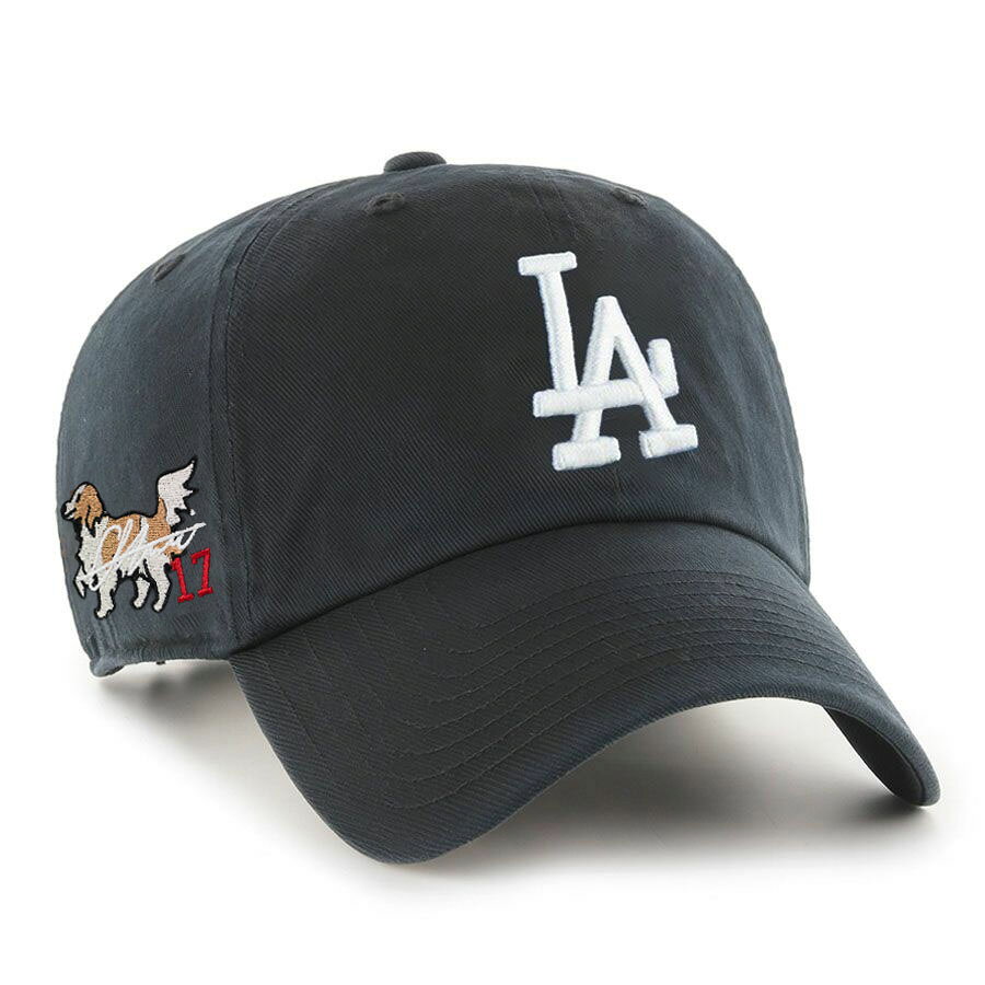 MLB.NBAグッズショップ SELECTIONのMLB 大谷翔平 ドジャース キャップ 【セレクション特注】サイン刺繍 Walking デコピン Clean Up Cap 47Brand ブラック｜アングル2