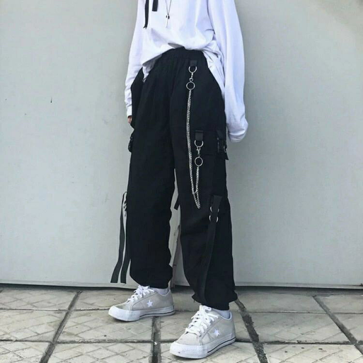 【期間限定2点購入で300円OFF！】カーゴジョガーパンツシルバーチェーン付きブラック無地ウエストゴムダンス衣装ヒップホップコスチューム韓国ファッション大きいサイズ原宿系服個性的