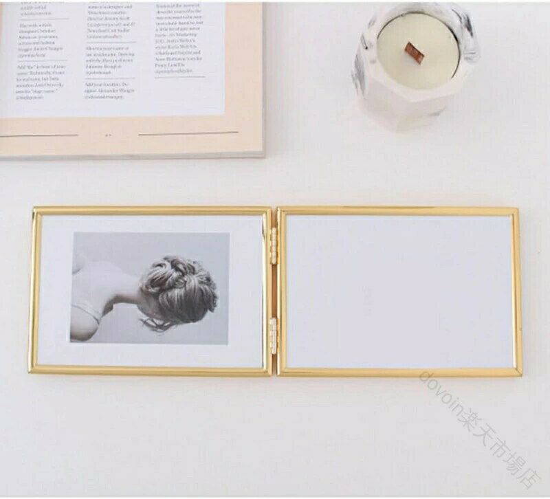 横向きの写真を2枚飾れるフォトフレーム L判対応 2面 横向き カラー1 シンプルシルバー ツインフレーム 写真立て 卓上 横長 ラドンナ Lサイズ 見開きおりたたみ二つ折りデザイン 1