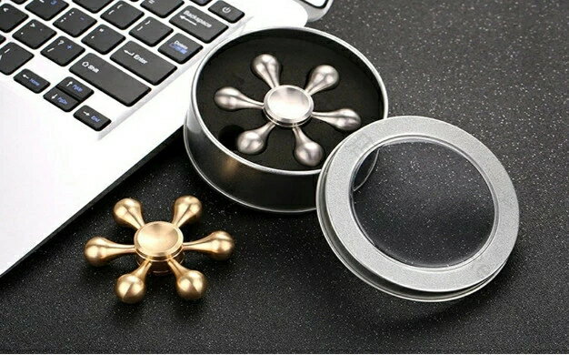 ハンドスピナー 水道 Hand Spinner ストレス解消 6枚翼リムーバブル 高速回転 指スピナー フォーカス玩具 3分以上スピン可能 ステンレス製で焦り緩和に役立つ 大人子供に適用