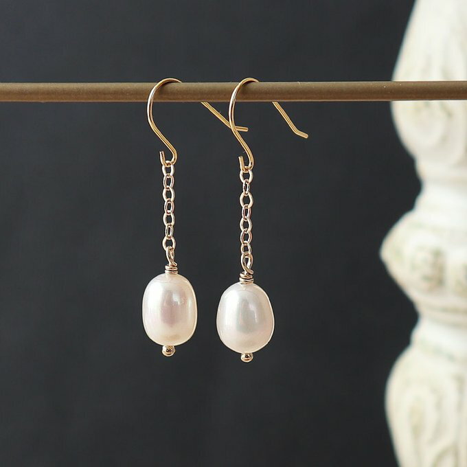 小粒変形淡水パール揺れるチェーンデ...