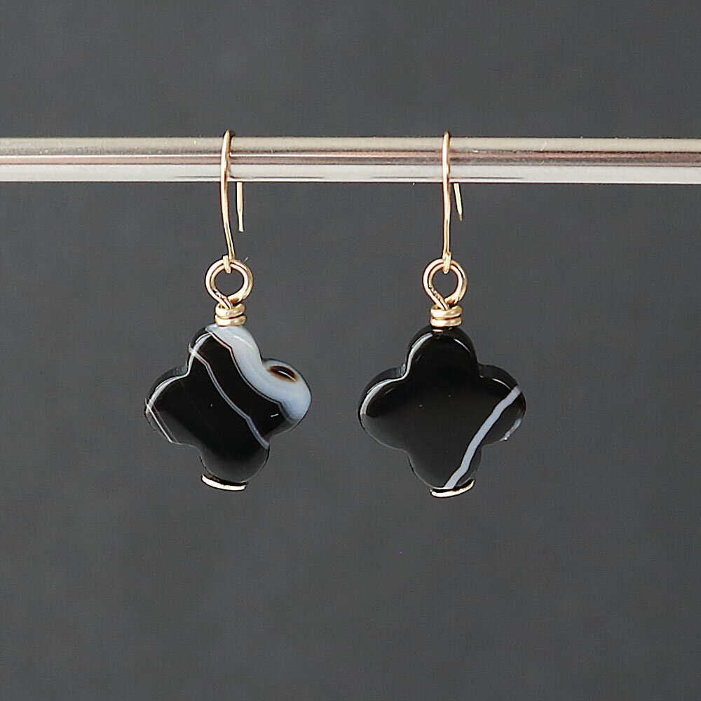 ストライプ オニキス フラワーモチーフ 約10mm / 14kgf ゴールドフィールド製 フック ピアス ゴールド 『ハンドメイドアクセサリー』『選べるピアス＆イヤリング金具：フック／丸フック／スタッド／アメリカン／ネジバネ／フープ｜14kgf・真鍮メッキ製』