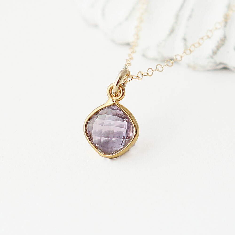 アメジスト枠留めクッションカット約...