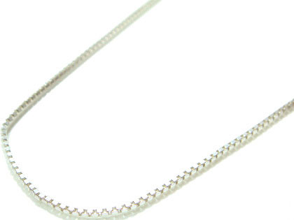 セレクトショップ SIGのネックレスチェーン シルバーアクセサリー 幅0.15cmダイヤモンドカットシルバーチェーン｜アングル2