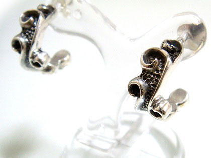 ピアス シルバーアクセサリー メンズ 燻しブラックハードフープシルバーピアス