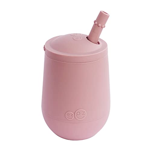 ◆商品名：ezpz (イージーピージー) ミニカップ ストローセット 離乳食 食器 【コップ ストロー ストローカップ】コップ飲み 練習 1歳 2歳 赤ちゃん コップ 小さい こぼれない ベビー食器 シリコン製 ギフト (ローズピンク)【1〜2歳の赤ちゃんのストロー飲み練習に】ezpz (イージーピージー)　ミニカップ+ストローセット　※エデュテはezpzの日本総代理店です。【ミニカップ＋ストローセット】蓋を取り外すとコップとしても使えるので、ストロー飲み、コップ飲みの両方のトレーニングに最適◎【幼児にピッタリなコップサイズ】1〜2歳の赤ちゃんに最適な量＝118mlを飲ませることができます。【こだわりのストローのデザイン】息を止める時間が短くなり、飲みやすい構造で、トレーニングに最適！ストロー飲みを学ぶことは、おしゃべりの発達を促進します。【蓋つきだからこぼれにくい】傾けても中の飲み物がこぼれにくく、蓋の凹凸のデザインにより大人の力でないと取れにくい仕様だから安心◎ezpzは、赤ちゃんの「自分で食べる」を促すための年齢別のベビー食器です。年齢別にベビー食器を使い分けることは、離乳食の適切な食べ方や飲み方、適量を教えることができます。【サイズ】ミニカップ：Φ6.4×H7.9cm/約118ml　ストロー：長さ10.9cm【素材】シリコーンゴム　【生産国】中国【コピー商品にご注意ください】ezpzによく似た商品がインターネットのショッピングサイトやオークションなどで販売・出品されていることが多数確認されております。模倣品の素材や構造面などの安全性は全く確認ができません。使用している画像はezpzですが、送られた商品は模倣品だったという悪質な事例も報告されています。当ショップ以外で購入した商品の鑑定・交換・返品はお受けできません。当ショップでは模倣品につきましての一切の責任を負いかねます。ベビーの食べ散らかし、遊び食べに困っているママへ。 食育のプロが監修したコップ飲みが上手になるシリコン製コップ