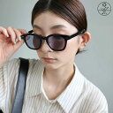 【10日(木)23:59まで店内全品2BUY10%OFF】【UVカット】ウェリントン調光サングラス / レディース サングラス 調光サングラス UV対策 UVカ...
