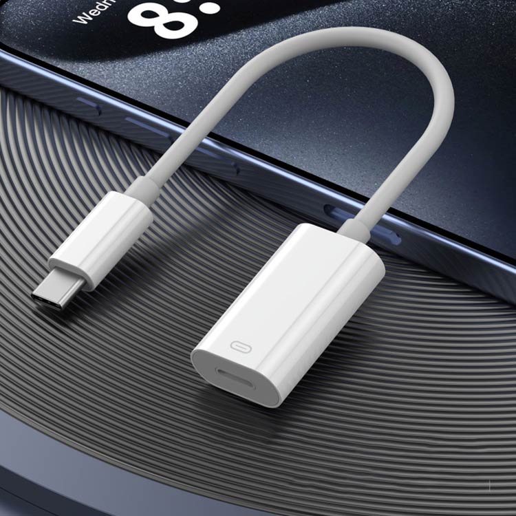 データー通信 to 充電 変換アダプター Type-C Lightningイヤホン 音楽 通話対応 音量調整 オーディオ専用変換アダプターUSB Lightningイヤホン イヤフォン ヘッドホン