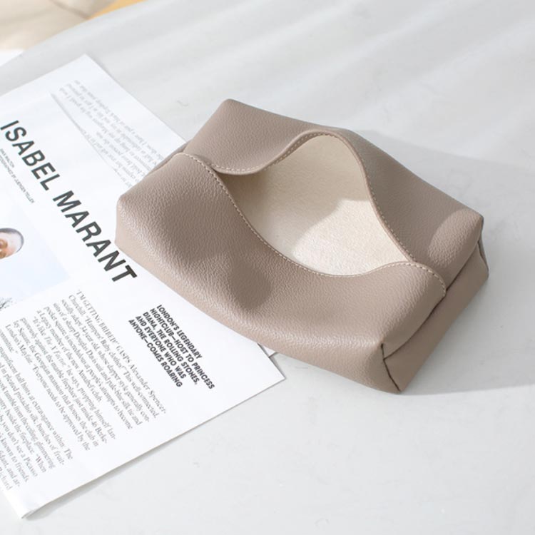 【送料無料】ティッシュカバー ボックスティッシュカバー レザー ソフトティッシュケース 合皮 おしゃれ PUレザー シンプル ギフト 収納 無地 ティッシュ 柔らかい コンパクト インテリア [3]