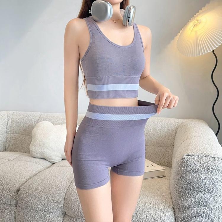 ヨガウェア 上下セット レディース パンツ カップ付き ブラ 2点セットアップ フィ...