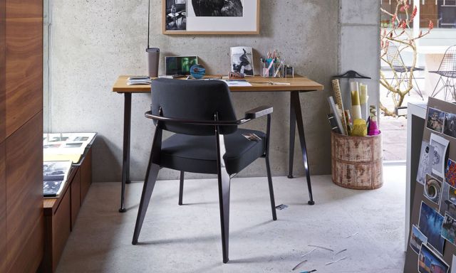 コンパス ディレクション W125×D60cm オーク×ディープブラック (vitra ヴィトラ) sempre-18971126 SEMPRE (インテリア家具・雑貨) サンプル画像3