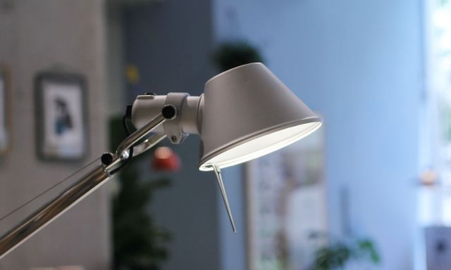 トロメオ ミディ テーブルランプ シルバー LED Tolomeo Midi Table (アルテミデ・Artemide) 【送料無料】【P5倍】1／6 1:59迄 【ポイント5倍】 sempre-18972071 SEMPRE (インテリア家具・雑貨) サンプル画像2