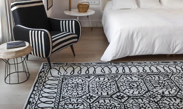 Black on White Estambul �饰�ޥå� 170��255cm ��������֡��� (nanimarquina �ʥ˥ޥ륭����)