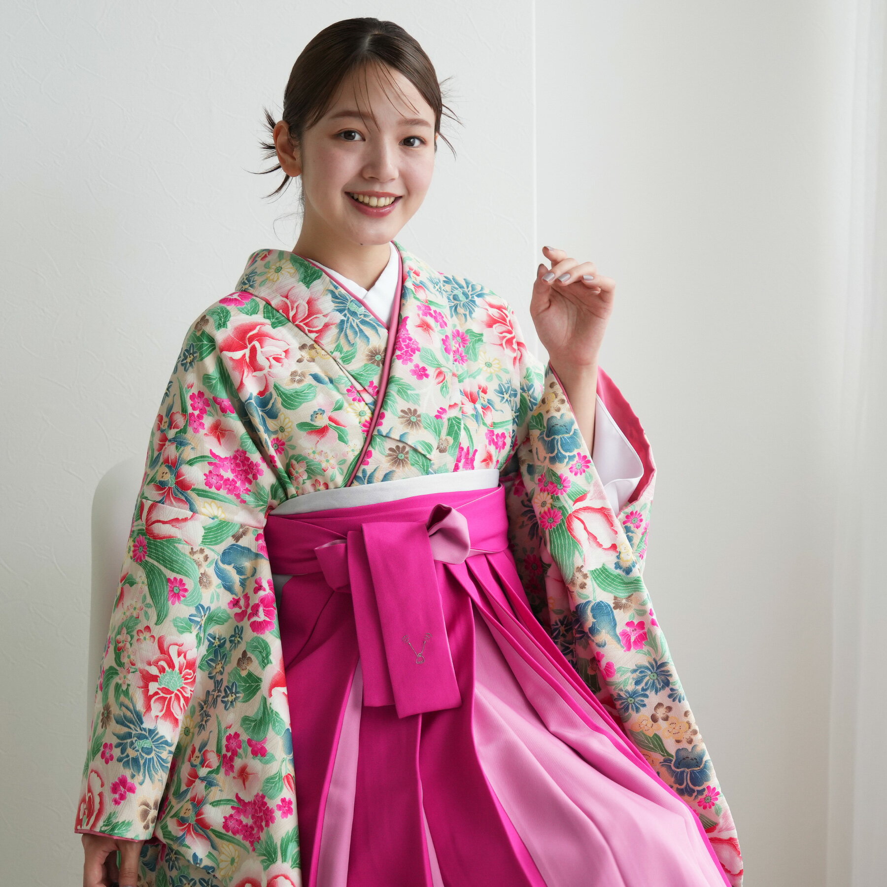 【レンタル】レンタル 袴 セット 大人 女 レディース 袴セット 卒業式 着物レンタル ハカマ はかま rental 往復送料無料【モダンアンテナ ベージュにヴィンテージフラワー】 2尺袖 着物 袴 フルセット