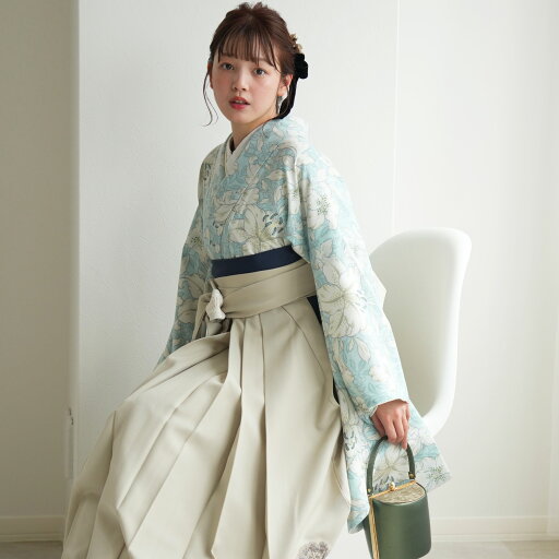 【レンタル】 往復送料無料 2尺袖着物 袴 17点セット 玉城ティナ×紅一点 袴91cm(身長153-158cm) 袴 卒業式 日本製 フルセット 花 大学生 レディース 水色系 女性 ladies スモーキーブルー アイボリー 百合 ゆり ニュアンスカラー はかま 17点セット 袴セット ブランド着物 【レンタル】 往復送料無料 2尺袖着物 袴 17点セット 玉城ティナ×紅一点 袴91cm(身長153-158cm) 袴 卒業式 日本製 フルセット 花 大学生 レディース 水色系 女性 ladies スモーキーブルー アイボリー 百合 ゆり ニュアンスカラー はかま 17点セット 袴セット ブランド着物