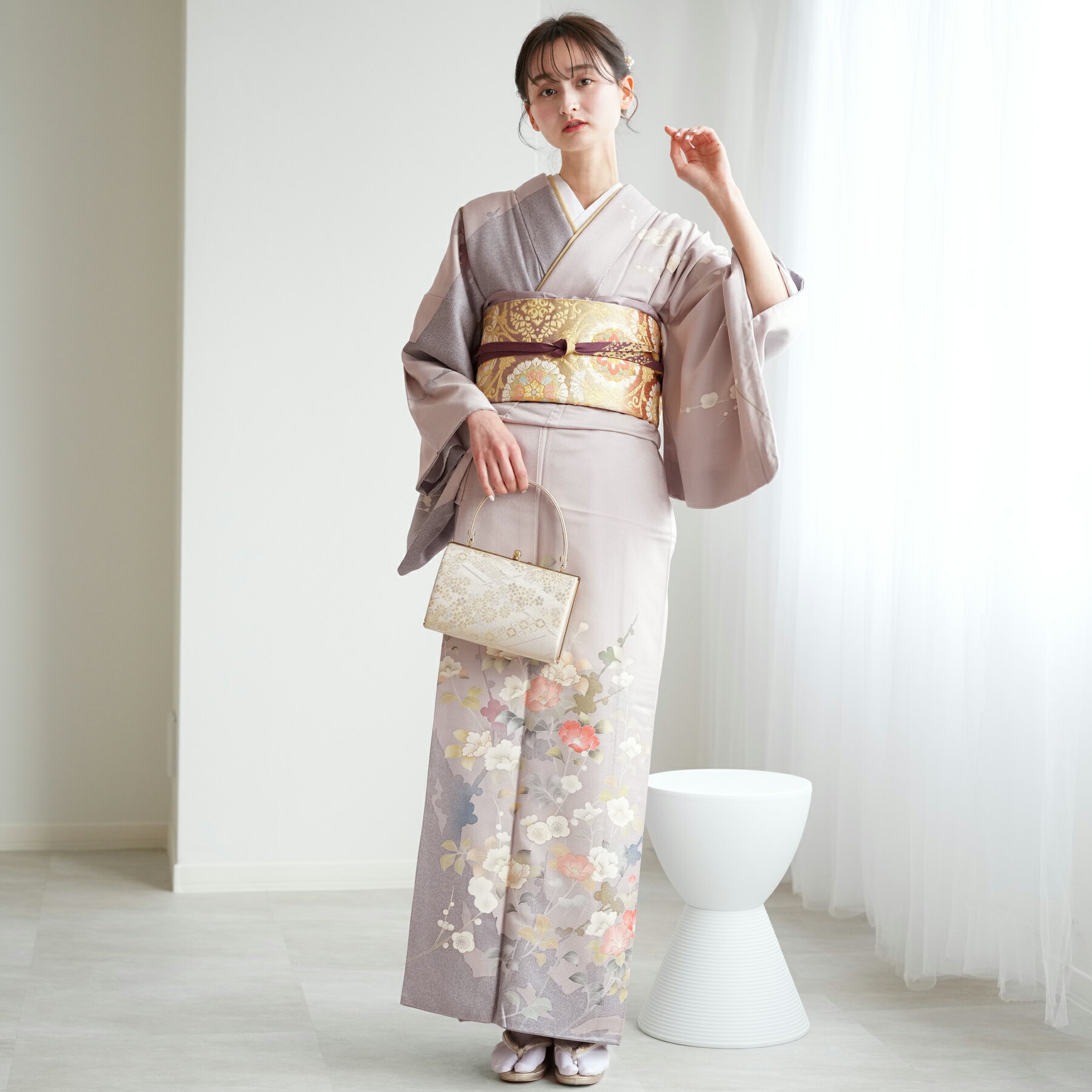 【レンタル】【訪問着20点フルセット 正絹 鴇鼠地にツバキと梅 】 結婚式 参列 ゲスト 卒業式 お茶会 食事会 訪問着 入学式 フォーマル ラベンダー系 椿 梅 花 お宮参り 七五三 観劇 園遊会 祝賀会 母親 着物＆袋帯 往復送料無料