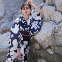 【utatane 高級変わり織 浴衣3点セット 白地に紺の花切り絵】ここでしか買えない昭和初期アンティーク復刻版 フリーサイズ 浴衣セット(ゆかた・帯・下駄)ですぐお出かけ 上質 うたたね 国産生地 国内染色