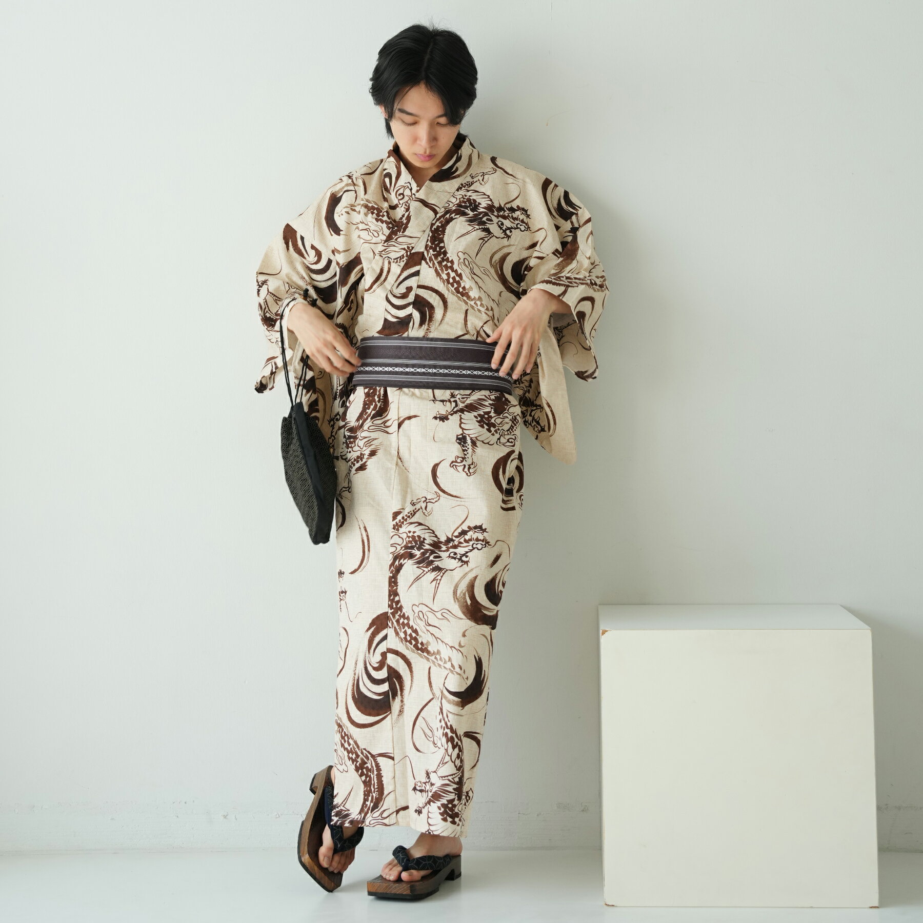 【ニコアンティーク 高級変わり織 メンズ 浴衣3点セット 砂色にぼかし焦げ茶の龍】男 紳士 男性 みんなと違う浴衣を着よう!個性派きものブランドNicoAnti...