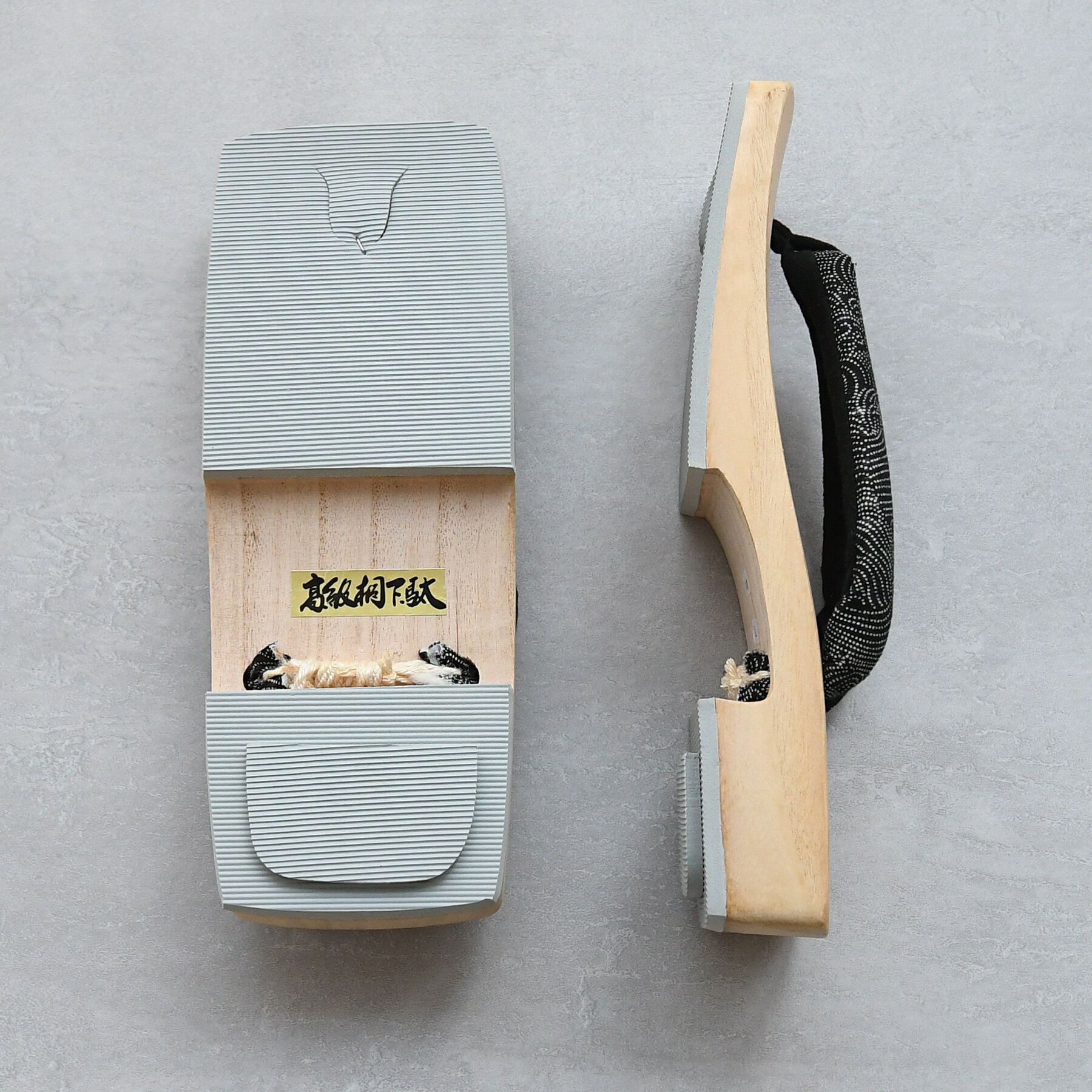 【ニコアンティーク 高級桐下駄 青海波 メンズ LLサイズ 右近 白木】男性 男下駄 25.5〜27.0cm 大きいサイズ 単品 国産 日本製 徳島の下駄職人さんと滋賀の鼻緒職人さんの手仕事