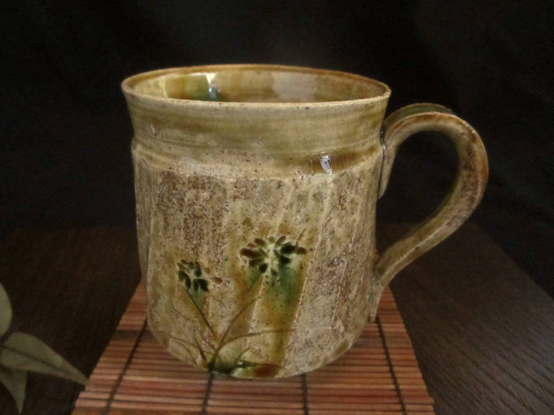 マグカップ ■玉樹窯 三宅命次作 黄瀬戸 削り 小花文 マグカップ 【和食器】【ギフト】