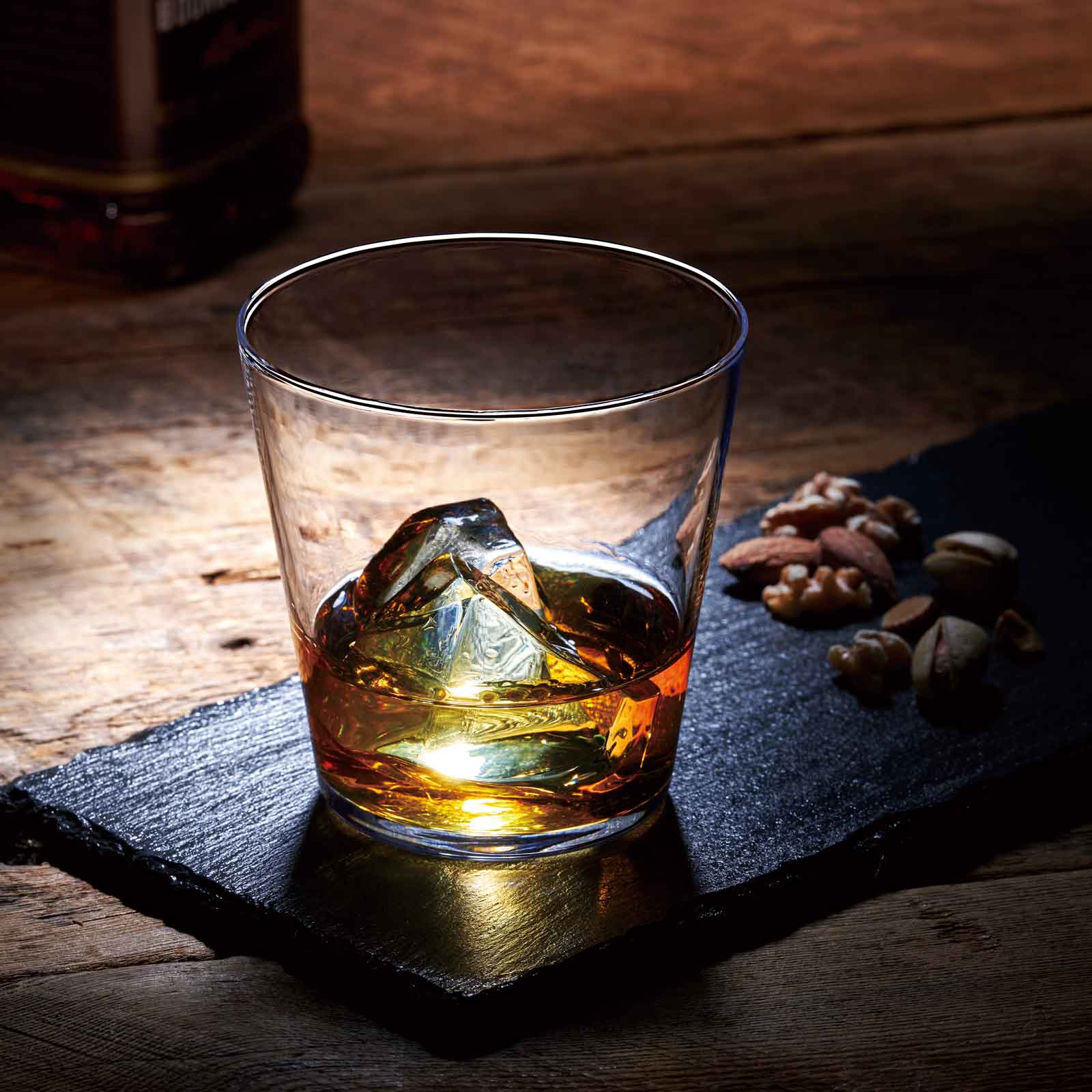 【送料無料：北海道・沖縄・離島は別途送料＋660円】 東洋佐々木　薄づくりウイスキーグラス　ロックグ..