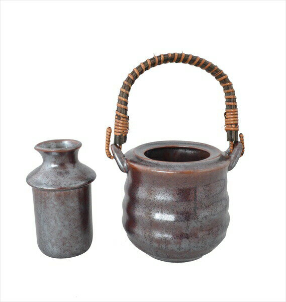 【送料無料：北海道・沖縄・離島は別途送料＋660円】 KAKUNI (カクニ)　黒鉄 手付き冷燗（小） K16171