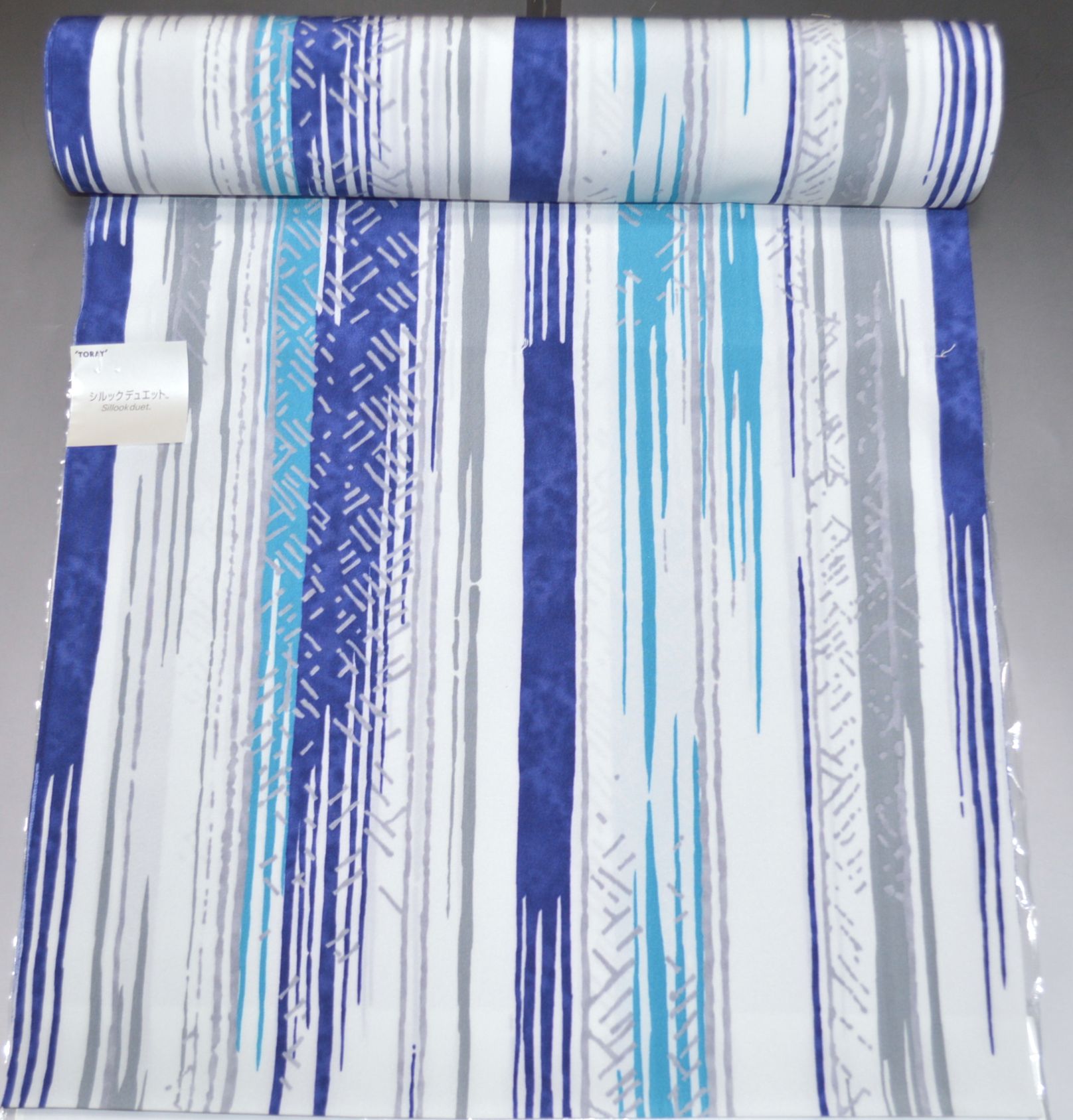 TORAY シルックデュエット色長襦袢 No.6141 薄い青緑色系統 日本製 37センチ×12メートル パウダー調のまろやかなタッチ 未仕立て・襦袢反物 お洒落用 長襦袢の反物 新品 【 反物販売 】【キモノ仙臺屋このみ長襦袢】
