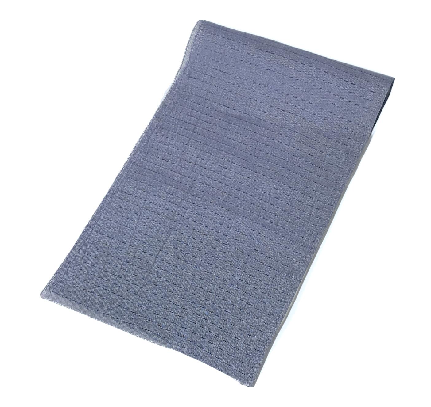 　　　 素材 本体素材：麻100％ 着用時期 夏・単衣 の時期にご利用頂ける 半襟となります。 男女兼用の品物です。 小紋・紬 カジュアル系統に おすすめの品物です。 関連商品 ネットショップ最大級センダイヤの 和装小物コーナー 備考 基本的に難なしの品物となっておりますが 糸浮き等の不具合はある可能性がございますので 予めご了承ください。 大シミ、欠陥があった場合 一週間以内のお品の場合のみ 返品対応させていただきます。 ※一週間を過ぎた場合は対応できかねます。 ディスプレイ、撮影時のカメラの関係上 画像と実物の色が多少 異なる可能性がございます。 ご購入後のお色が異なる等のキャンセルは お断りしておりますので気になる方は ご購入前に必ずご質問ください。