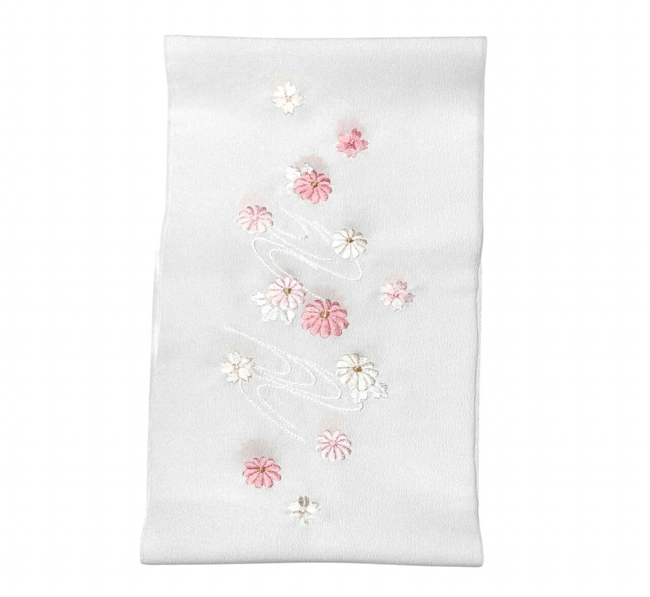 　　晴れの日の装いを、ワンランク上の美しさへ 衿元にさりげない高級感を添える華やかな刺繍半衿です。 振袖・訪問着・付下げなど幅広いお着物に合わせやすく、重ねるだけで華やかさがぐっとアップ！ お色替え感覚で印象チェンジも楽しめます。 今だけのお買い得価格でご提供中！品質にこだわりたい方、初めての半衿にもおすすめの一品です。 No.10176 (地色白色) 素材 本体：ポリエステル100％刺繍：レーヨン糸 産地 日本製 着用可能きもの 振袖・訪問着・付下げ・踊り衣装・舞台衣装 など 【振り袖礼装向き和装小物コーナーはこちら】 【ご注意・備考】 ・大シミ、欠陥があった場合、一週間以内のお品の場合のみ返品対応させていただきます。※一週間を過ぎた場合は対応できかねます。 ・イメージ違い等の返品は不可とさせていただきます。 ・ディスプレイ、撮影時のカメラの関係上、画像と実物の色が多少異なる可能性がございます。ご購入後のお色が異なる等のキャンセルはお断りしておりますので、気になる方はご購入前に必ずご質問ください。