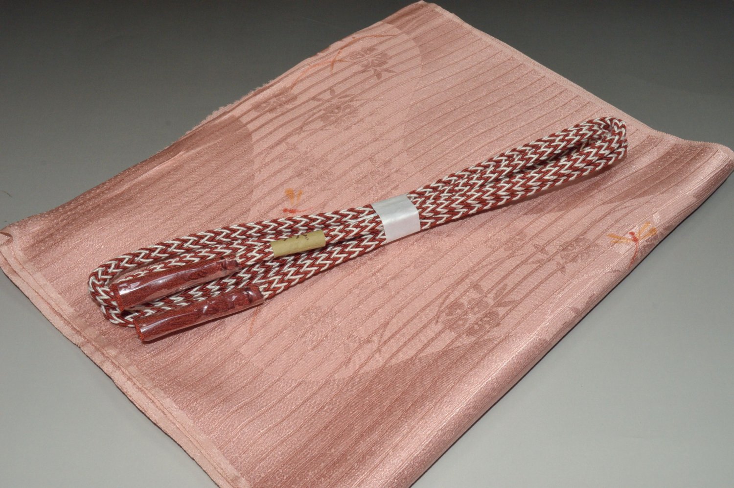 【送料無料】夏物帯締め帯揚げセット No.23546帯揚げ地色 一位（いちい）色系統 正絹素材 並尺 夏物 夏のお洒落きものに◎ うすもの 単衣用にオススメ 色無地 つむぎなどに◎ お稽古 普段着 お茶会 お食事会 紬 訪問着 江戸小紋 色無地 付下げキモノ 仙臺屋の和装小物特集