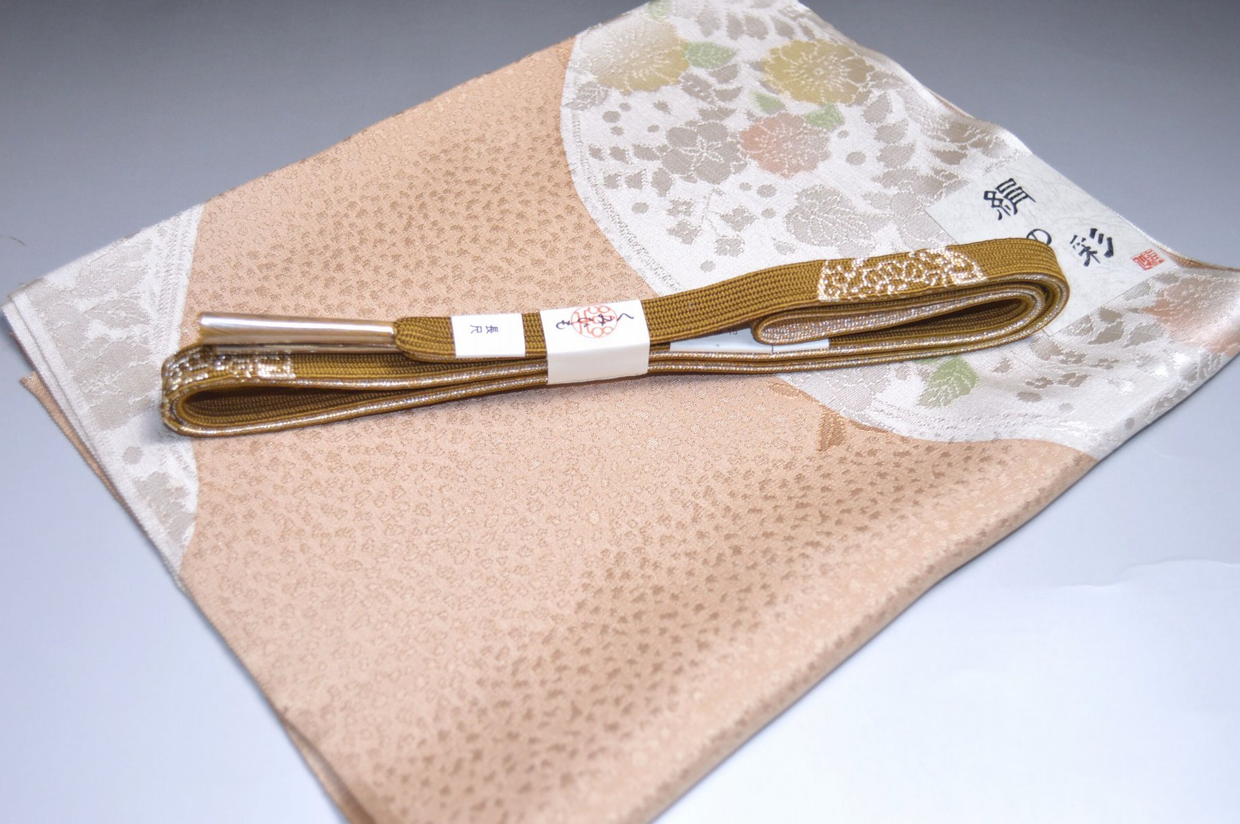 【送料無料】正装用にオススメ 三分金・五分金長尺帯締め帯揚げセット No.24639帯揚げ地色 榛色 はしばみいろ色系統 正絹 長尺 平組帯締め フォーマル 礼装 お茶会 お食事会 小紋 訪問着 付下げ 訪問着 色無地 お稽古 訪問着 江戸小紋 キモノ仙臺屋の和装小物特集