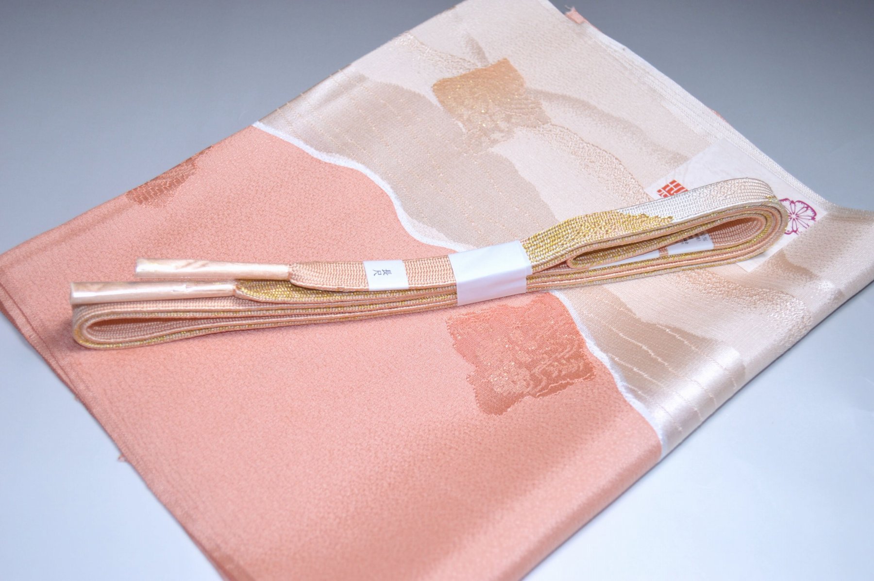 【送料無料】正装用にオススメ 三分金・五分金長尺帯締め帯揚げセット No.24650帯揚げ地色 宍色 ししいろ色系統 正絹 長尺 平組帯締め フォーマル 礼装 お茶会 お食事会 小紋 訪問着 付下げ 訪問着 色無地 お稽古 訪問着 江戸小紋 キモノ仙臺屋の和装小物特集