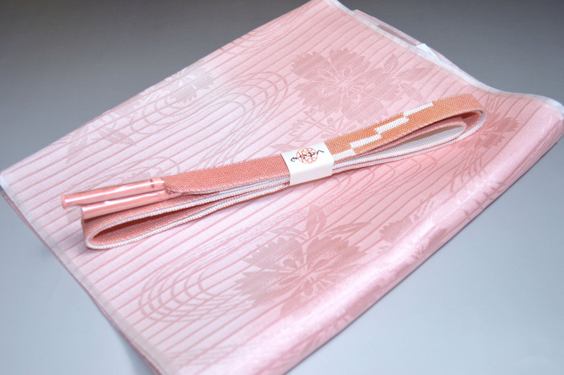 【送料無料】うすもの・単衣正装用にも◎紗帯締め帯揚げセット No.25442 帯揚げ地色 桜貝色（さくらがいいろ）色系統 正絹素材 並尺 夏物 夏のお洒落きものに◎ うすもの 単衣用にオススメ 色無地 つむぎなどに◎ 普段着 お食事会 紬 訪問着 キモノ 仙臺屋の和装小物特集