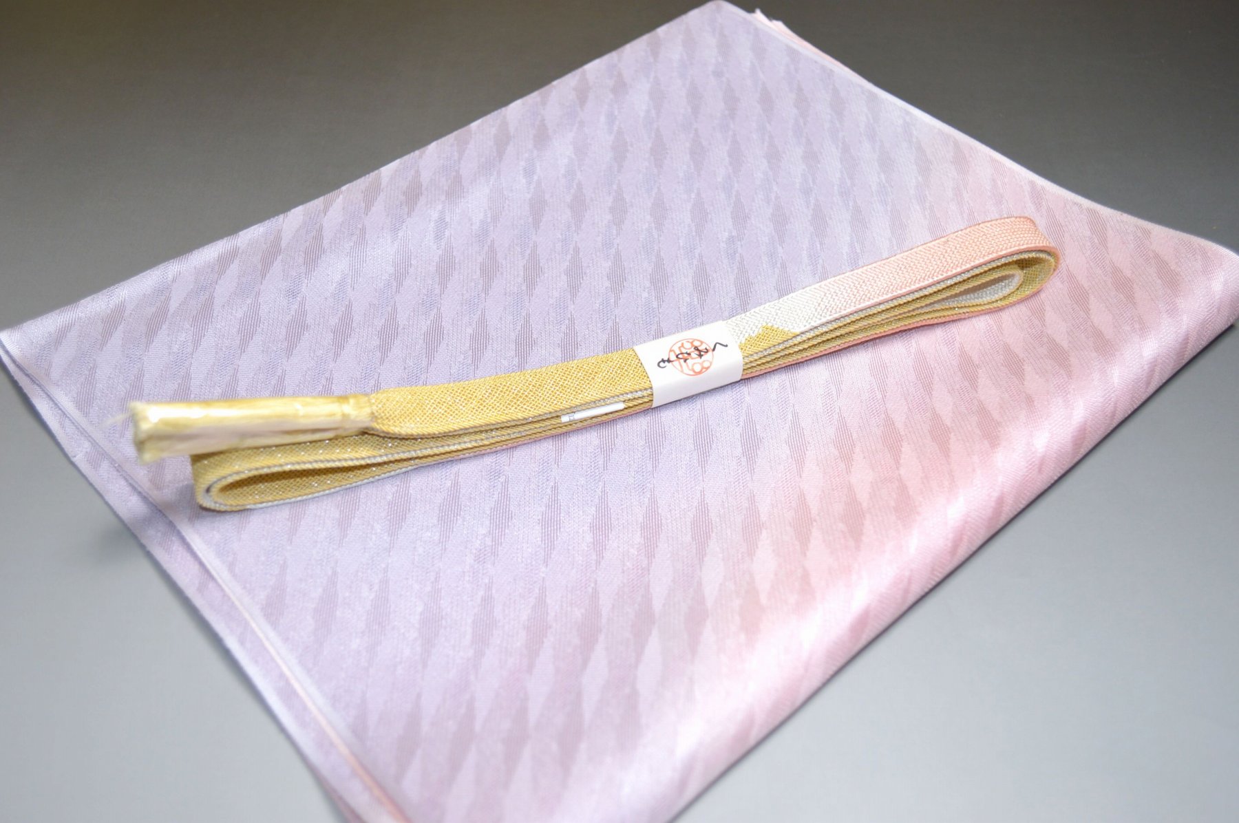 【送料無料】うすもの・単衣正装用にも◎紗帯締め紗帯揚げセット No.25523帯揚げ地色 撫子色（なでしこいろ）色系統 正絹素材 並尺 夏物 夏のお洒落きものに◎ うすもの 単衣用にオススメ 色無地 つむぎなどに◎ 普段着 お食事会 紬 訪問着 キモノ 仙臺屋の和装小物特集