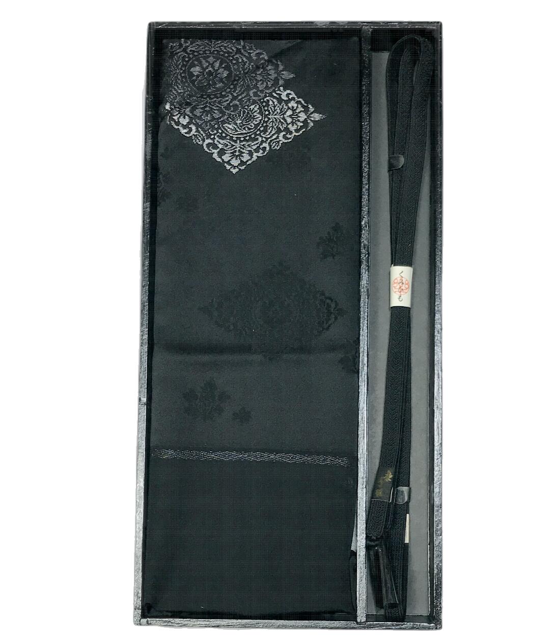 喪服用 正絹帯締め帯揚げセット箱入り No.25592 帯締め平組 黒色系統 並尺 冬用 絹100％ 不祝儀 黒の帯〆 お葬式用 喪服 紋付 レディース 帯締め 帯揚げ お葬式用黒着付小物 葬式 法事 女性 ブラックフォーマル お通夜 キモノ仙臺屋の和装小物特集